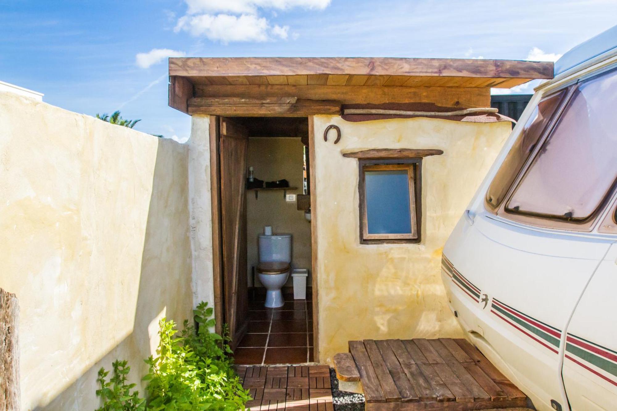 Caravan Apartment Tinajo Eksteriør bilde